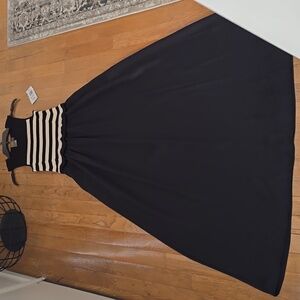 TAYLOR BRAND WOMEN'S BLACK AND CREAM STRIPES LONG SLEEVELESS DRESS SIZE SMALL